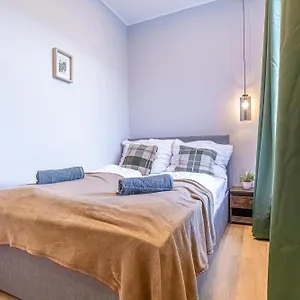 Spacious Shared Schoenbrunn Apartament