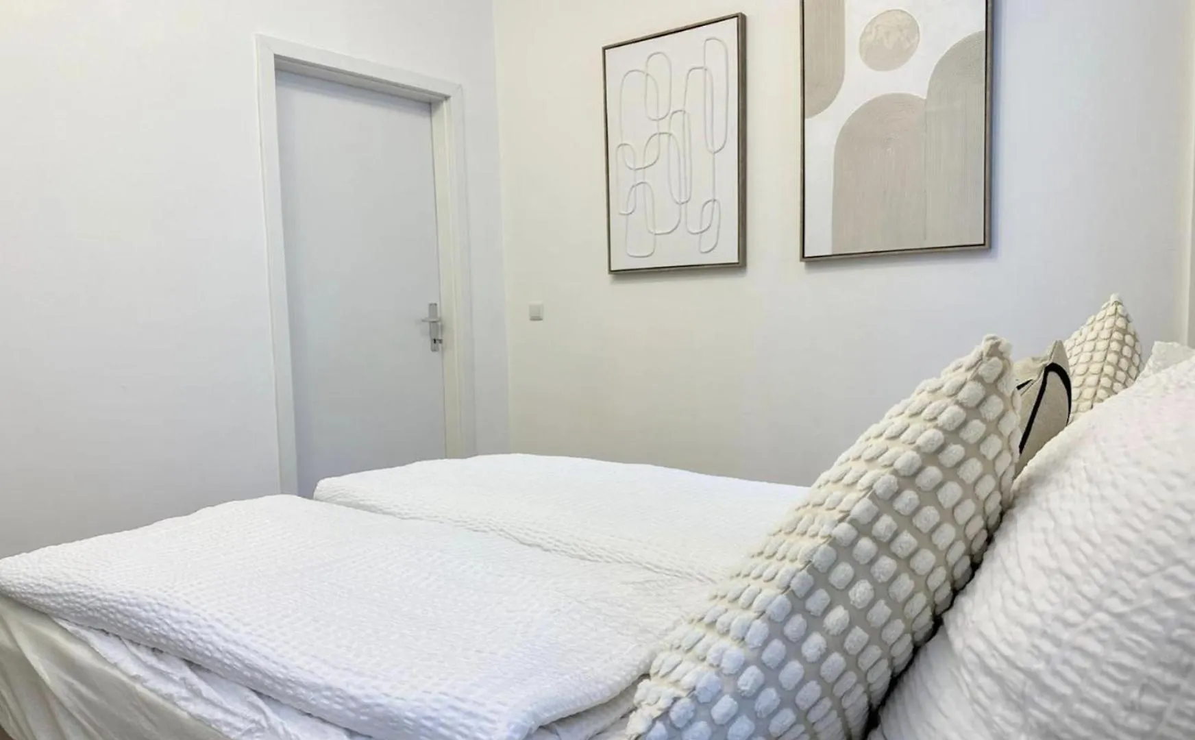 Eden Schoenbrunn Garden Apartment Vienna