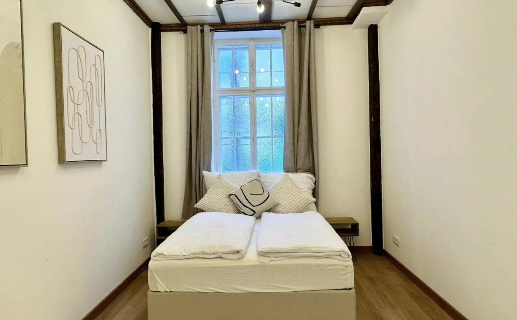 Eden Schoenbrunn Garden Apartment Vienna